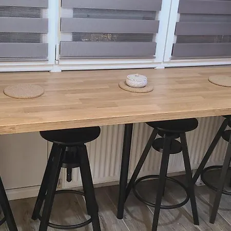 Niki Kej Novi Sad