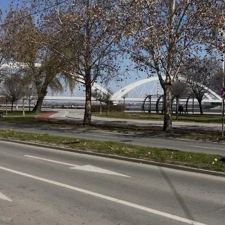 Niki Kej Novi Sad